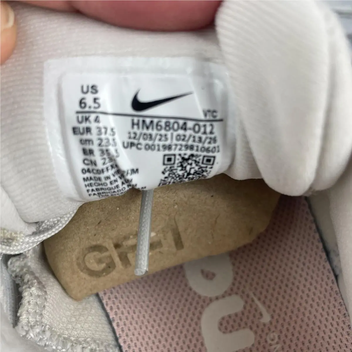 Nike shoes - Nike Vomero 18 - Vomero - Silver (UPC: 198729810601) 7