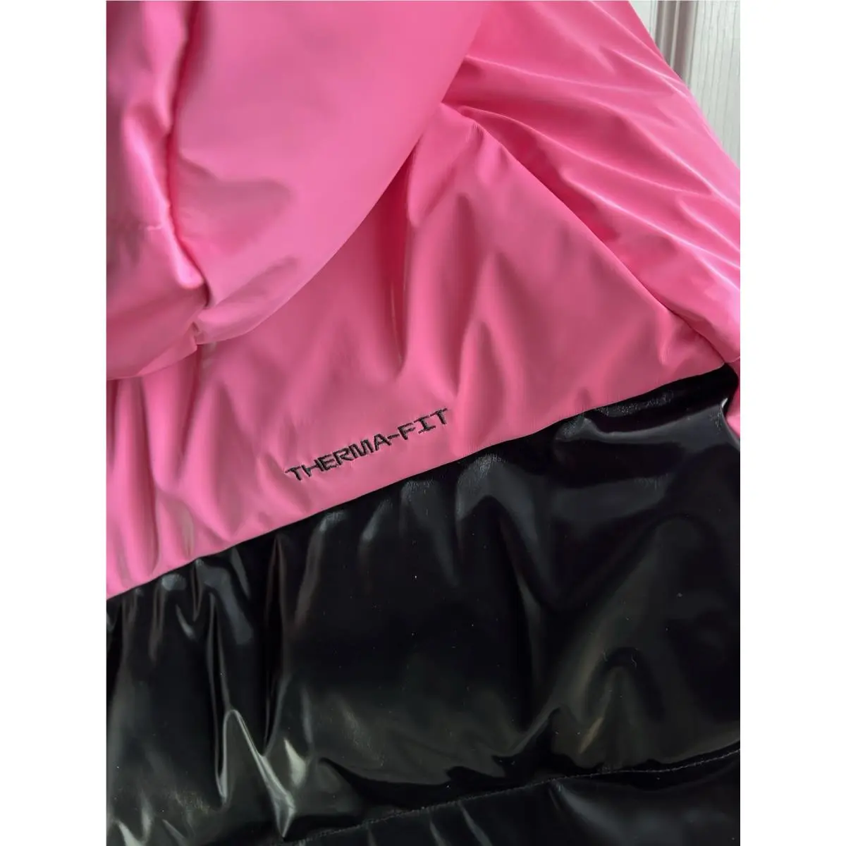 Nike clothing - Pink (UPC: 198482140892) 5