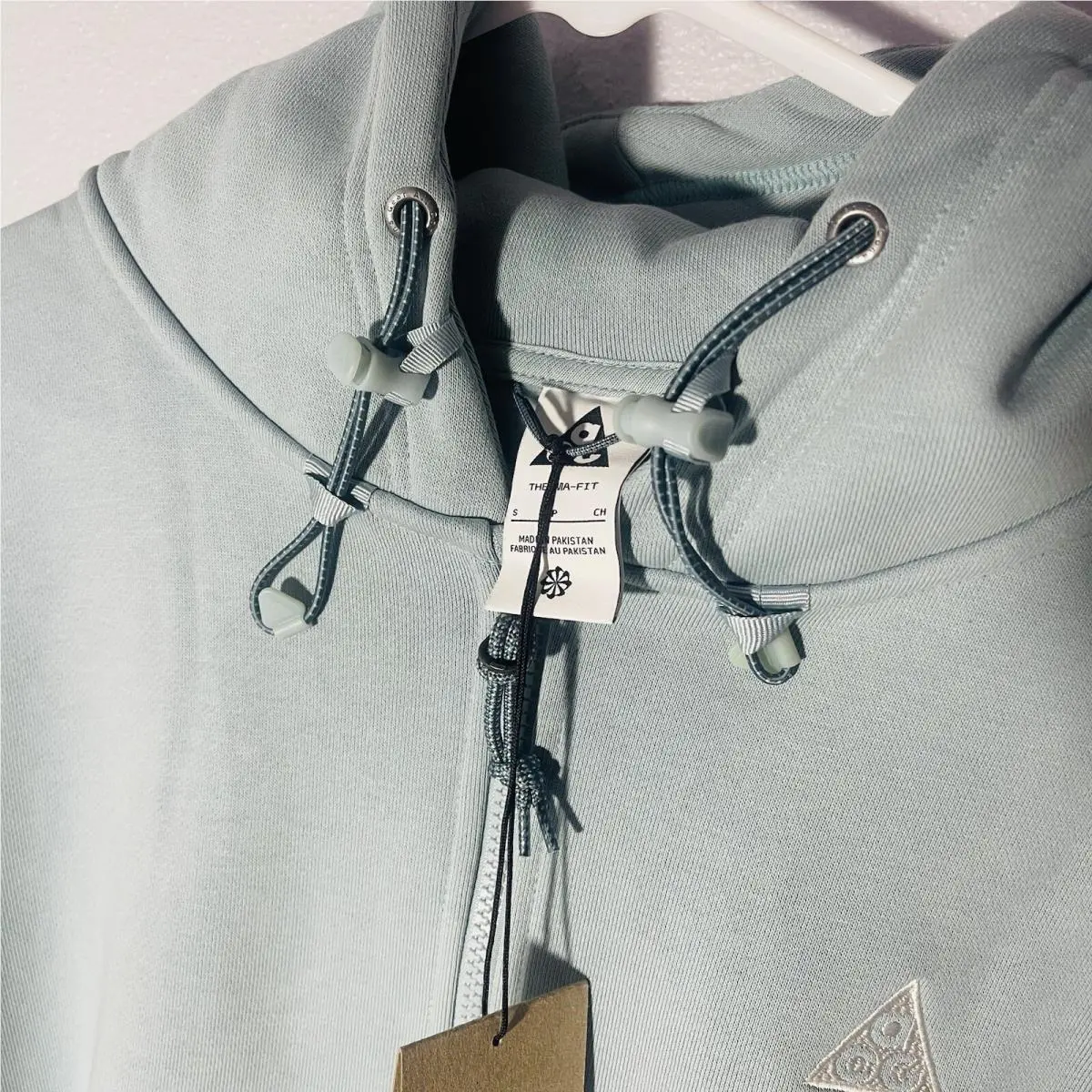 Nike clothing - Ocean Blue (UPC: 195243806929) 2
