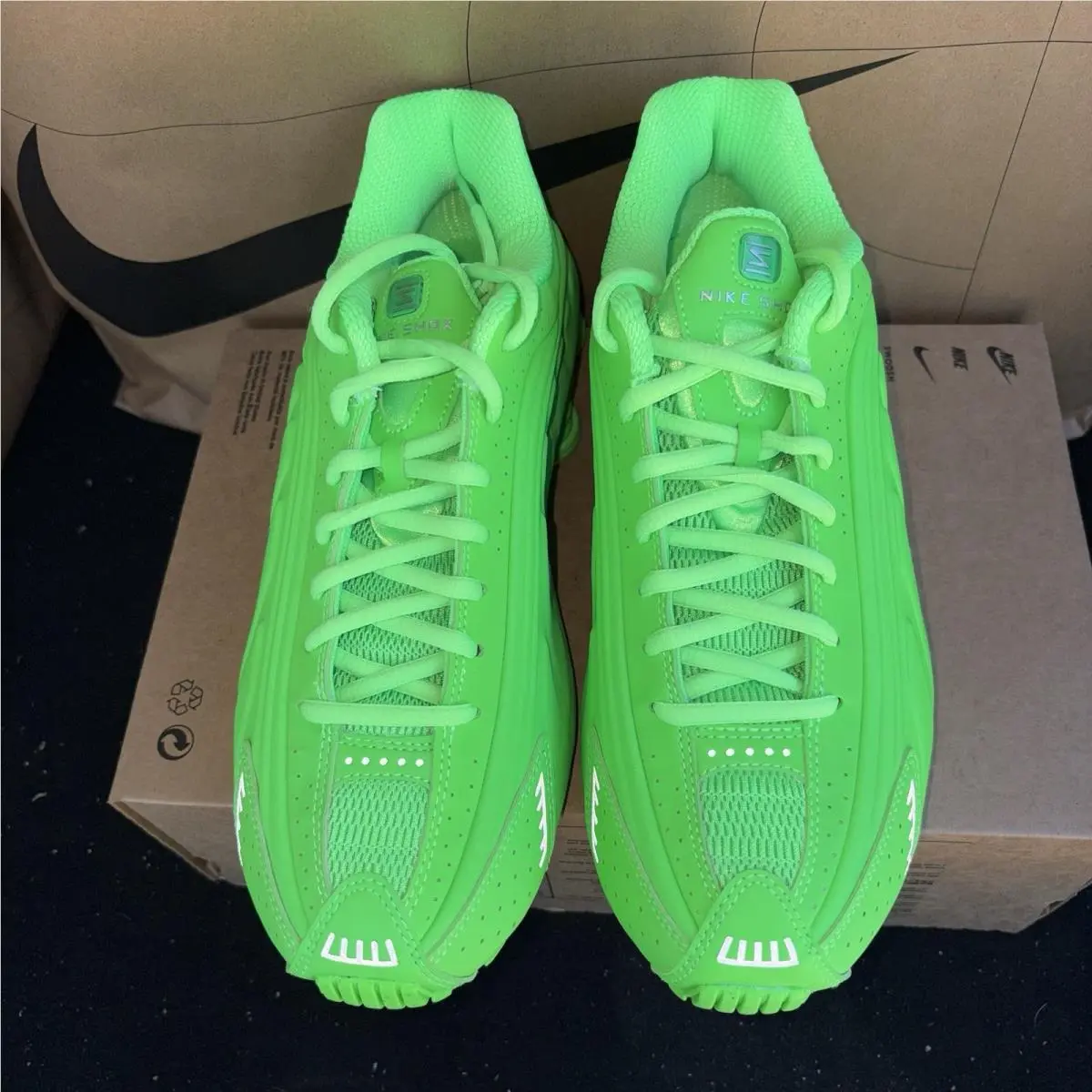 Nike shoes - Nike Shox R4 - Shox - HV0839-398 - Green 2