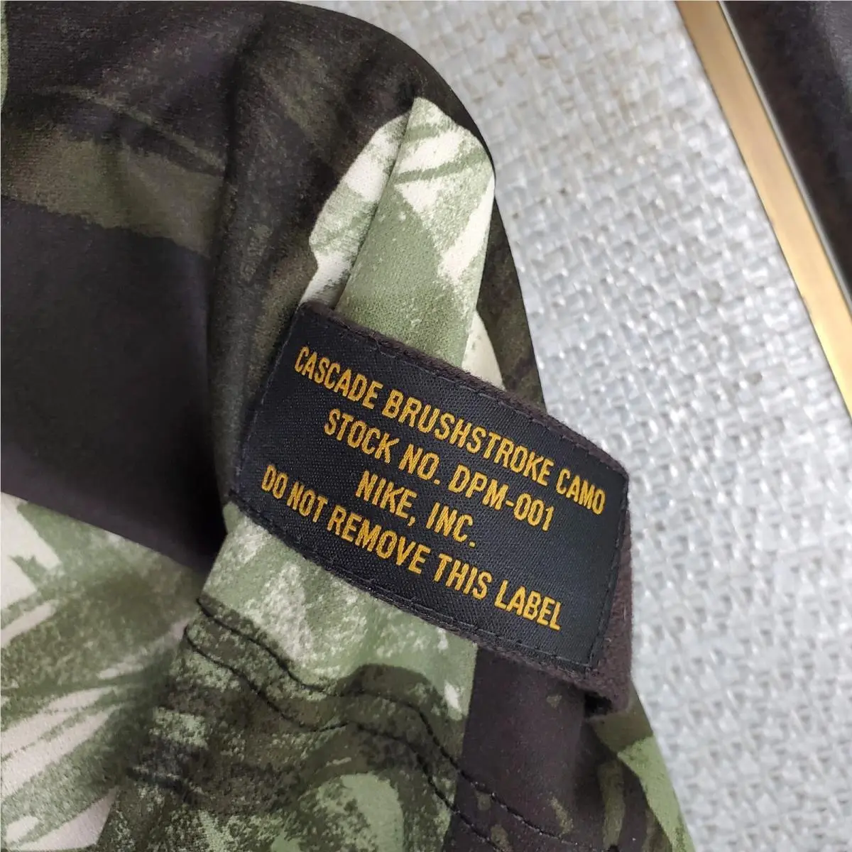 Nike clothing - golf casual long sleeve size mens pullover water wind long sleeve hooded hoodie swoosh jacket windbreaker hoody camouflage hawaiian NWT - Green 2