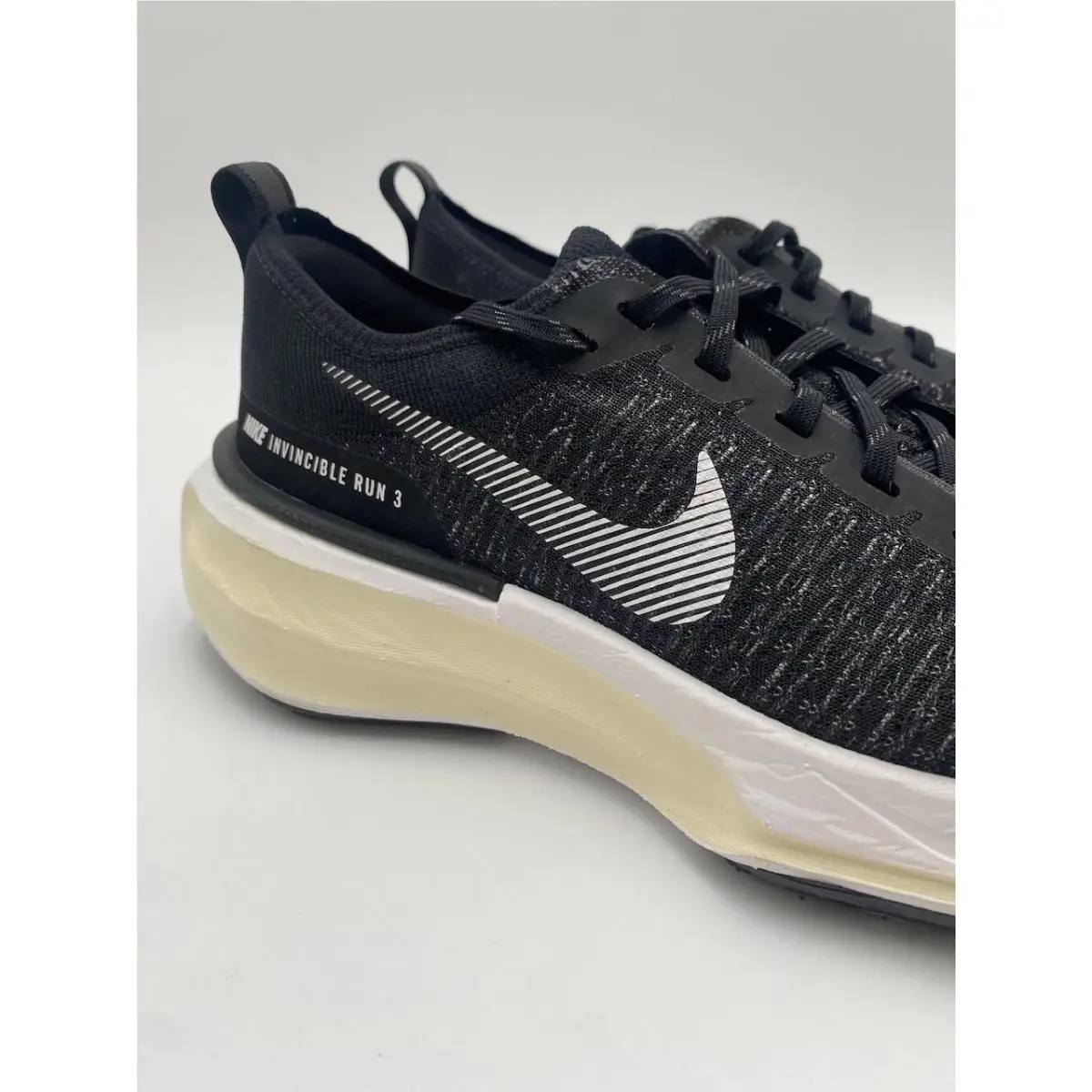 Nike shoes - Nike ZoomX Invincible - ZoomX Invincible - Black 1