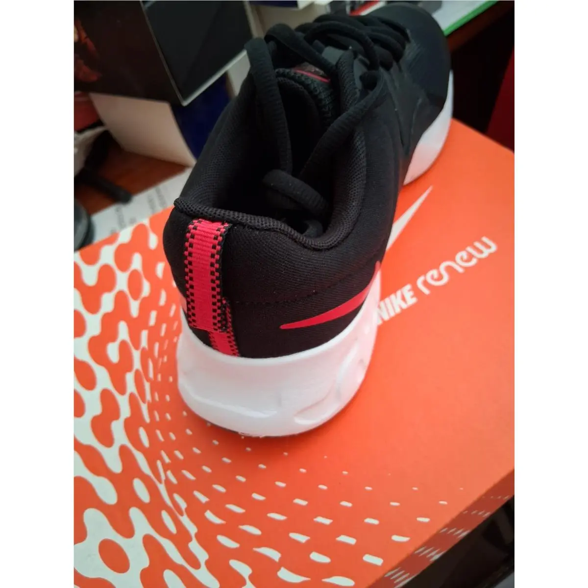Nike shoes - Nike Renew Retaliation - Renew Retaliation - Black 3