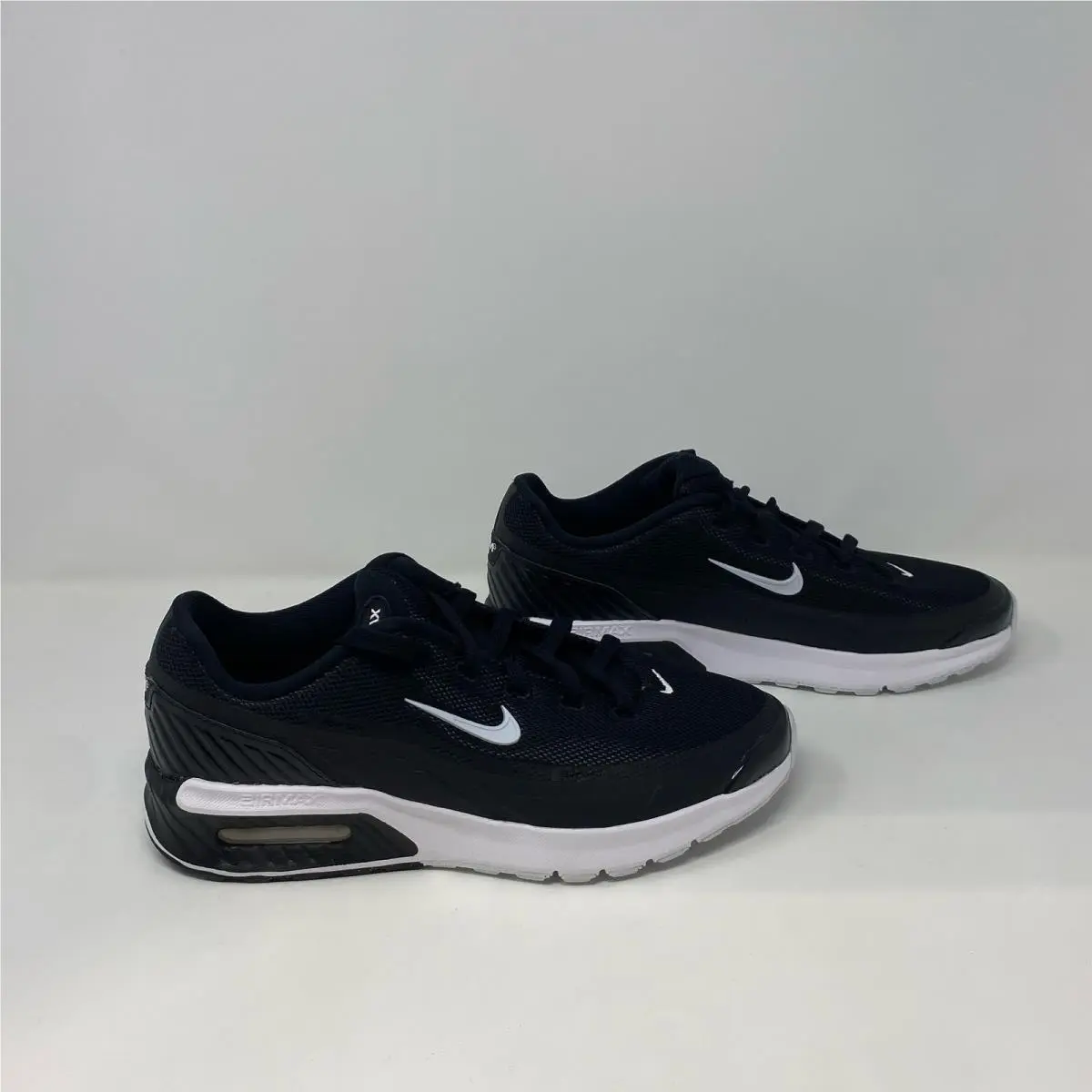 Air Max Bia Black/white Men’s Sneakers Size 8 by Nike