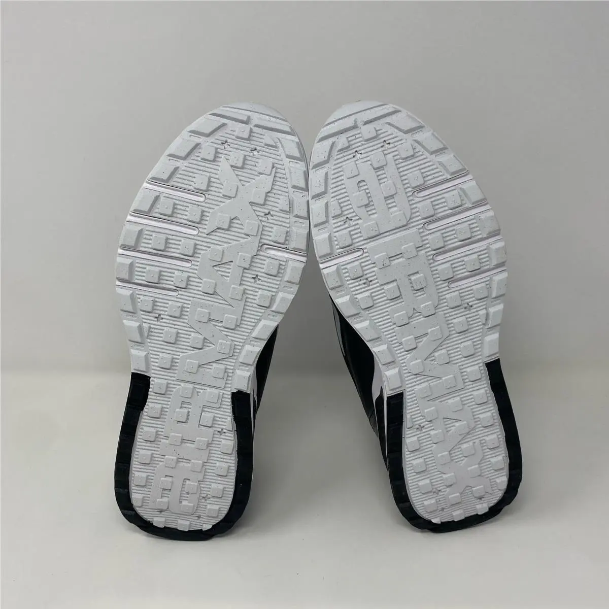 Nike shoes - Black (UPC: 198485826663) 2
