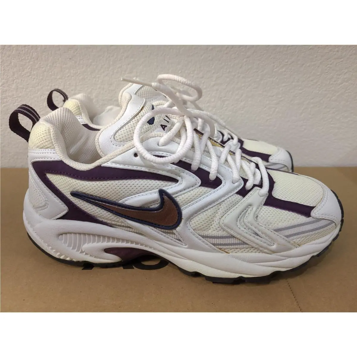 Nike shoes - NIKE Air Alate - Air Alate - 103046-151 - White (UPC: 091202886622) 3