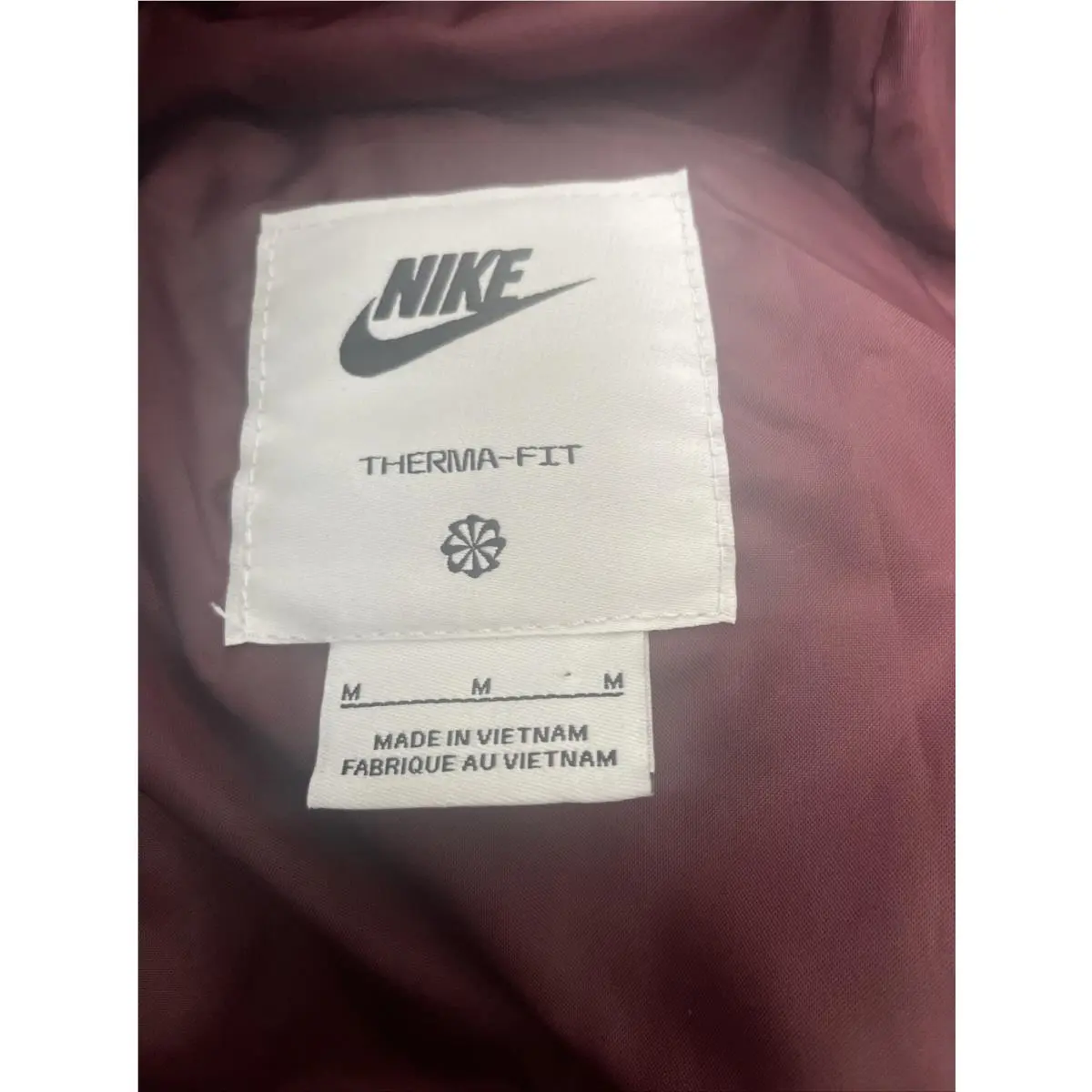 Nike clothing - Red (UPC: 0198727212094) 3