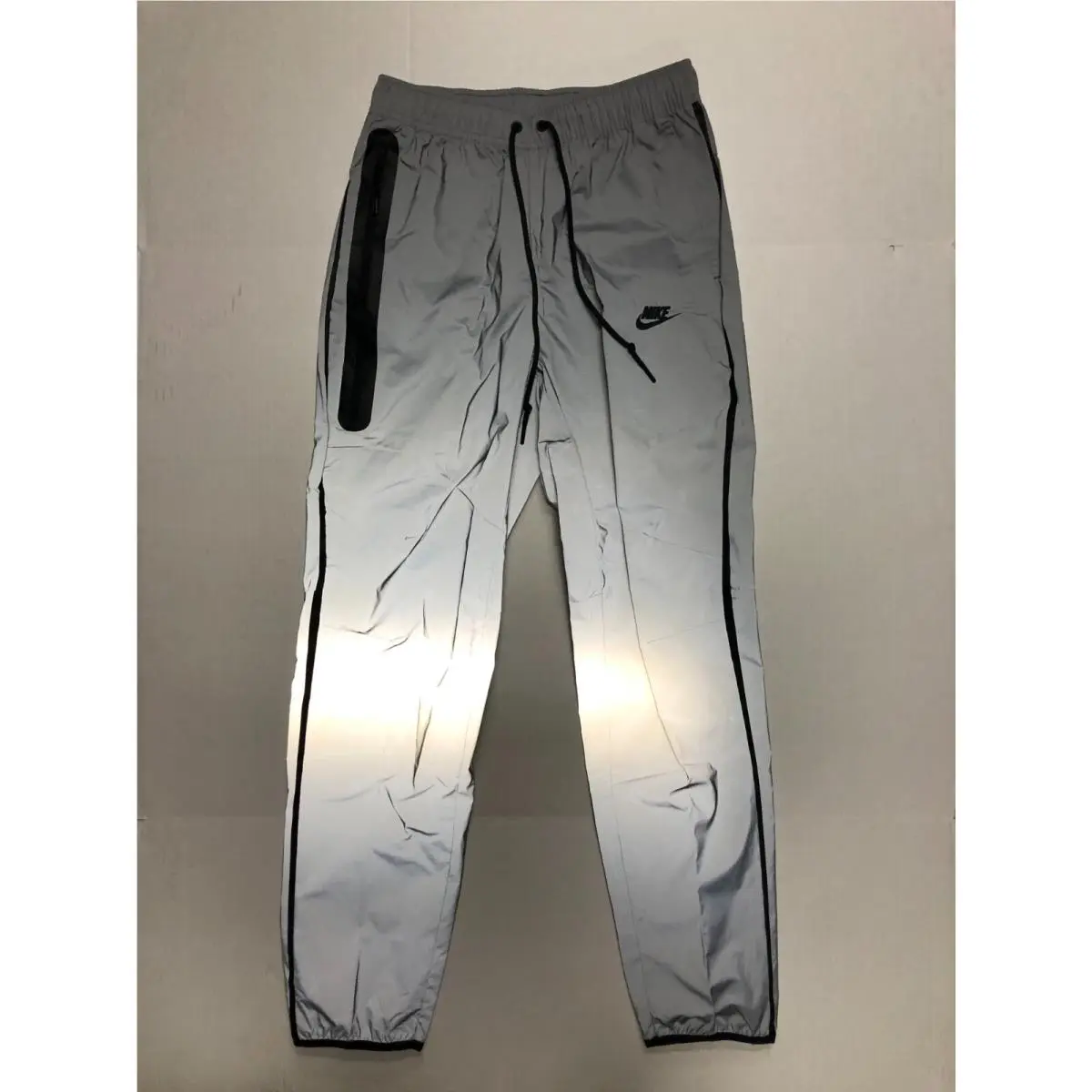 Nike Tech Woven Flash Pants Reflect Silver Black FZ7587-035 Size Medium