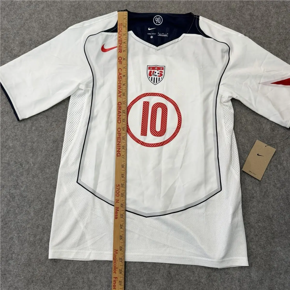 Nike clothing - White 1