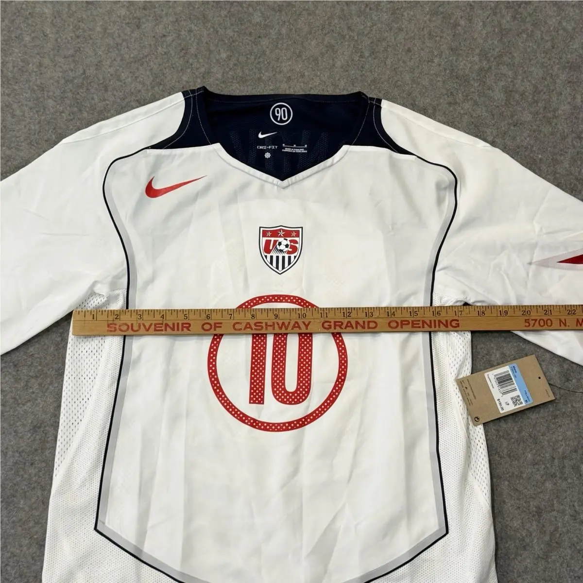 Nike clothing - White 3