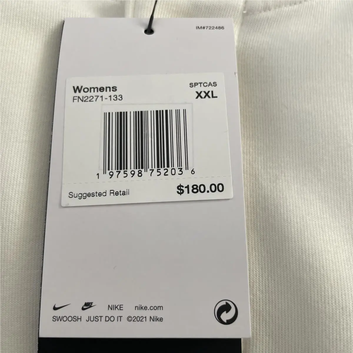 Nike clothing - Ivory (UPC: 0197598752036) 3