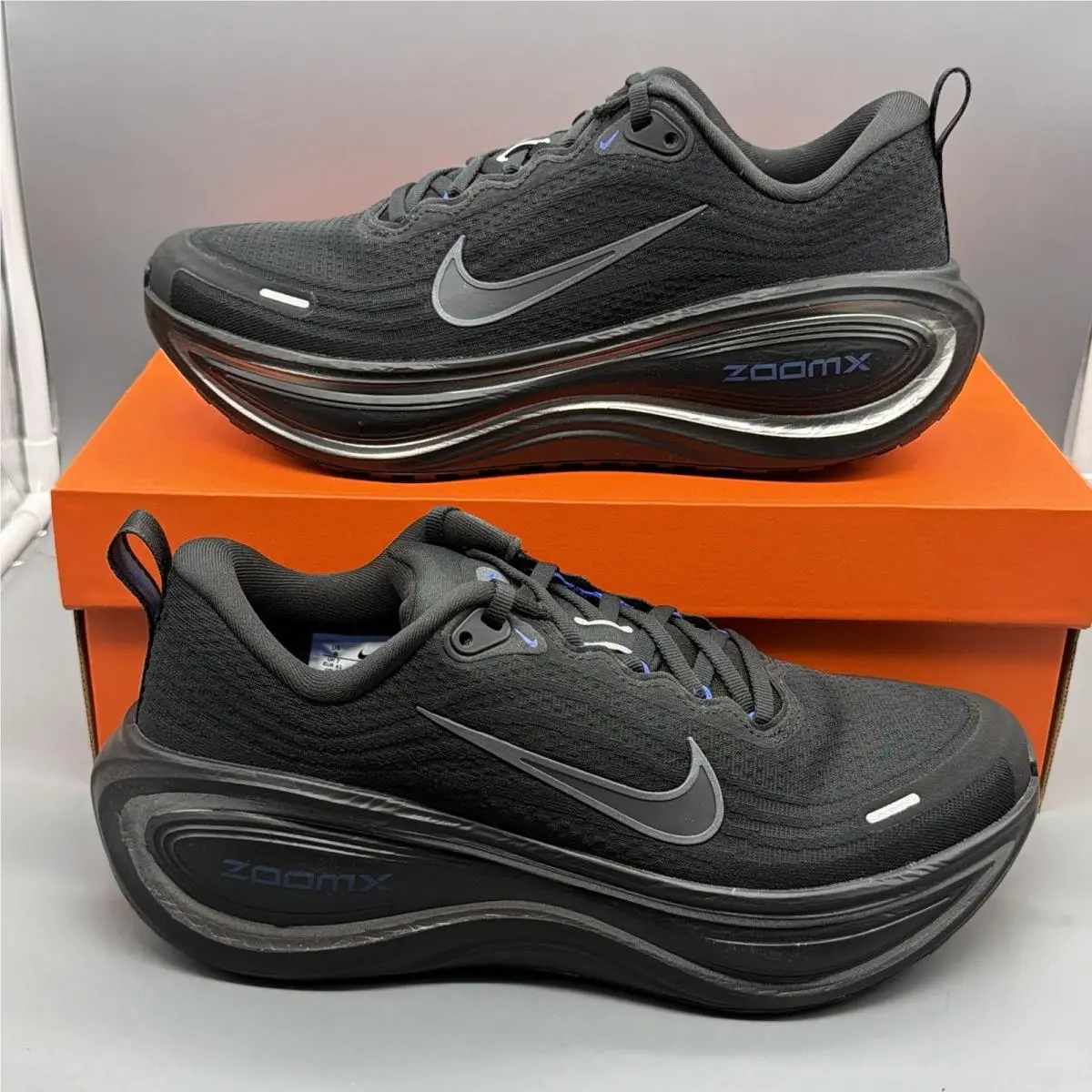 Nike Vomero Plus Men’s 8 Women’s 9.5 Road Running Gym Casual Shoes Black Grey
