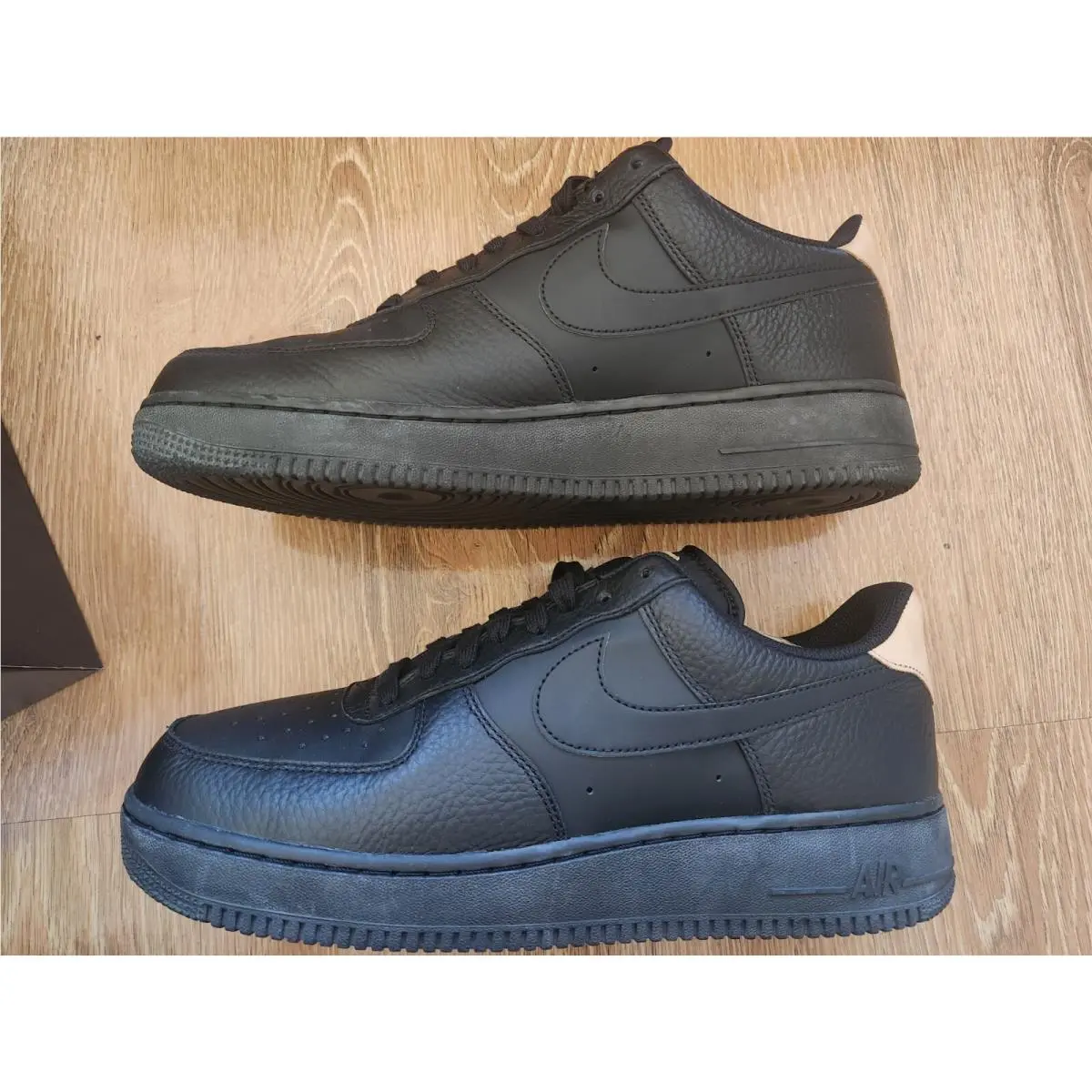 Nike shoes - Nike Air Force 1 `07 LV8 - 718152-016 - Black (UPC: 886059050841) 3