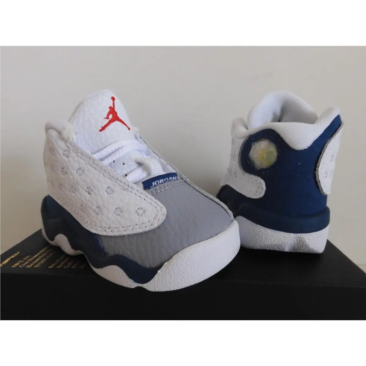 Nike shoes - Air Jordan 13 - Air - White (UPC: 196149212364) 0