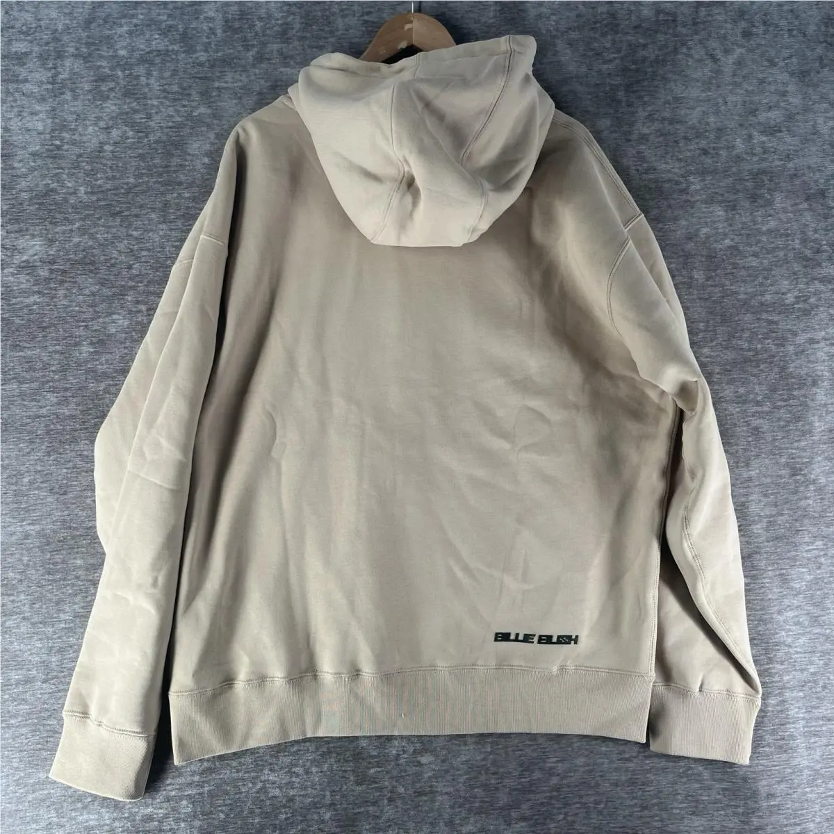 Nike clothing - Beige (UPC: 0195866298439) 4