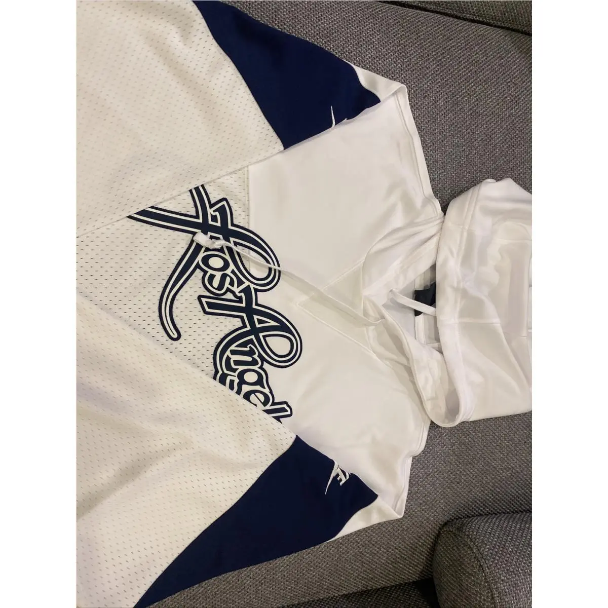 Nike clothing - Blue (UPC: 0193148187143) 0