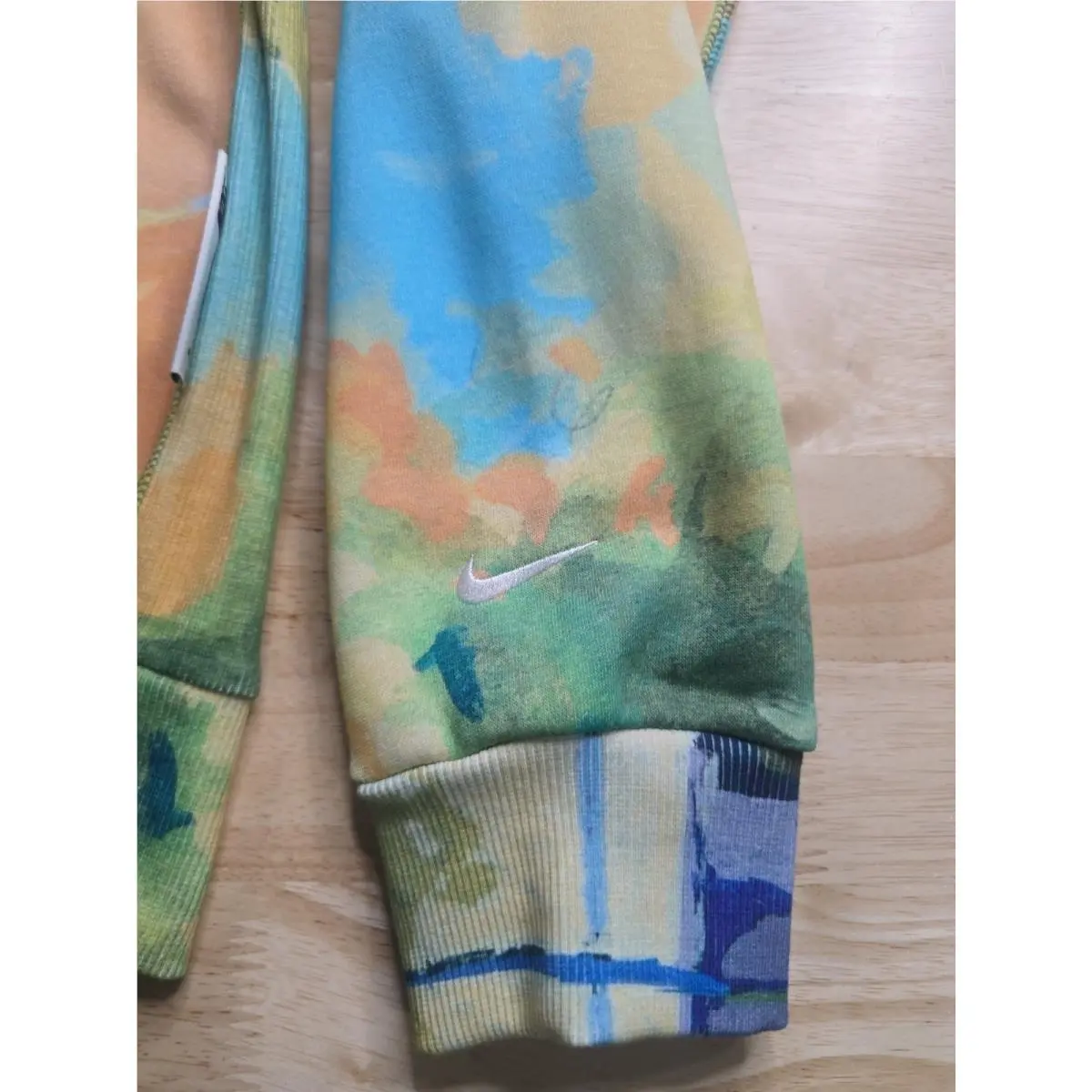Nike clothing - Multicolor (UPC: 0198481930814) 4