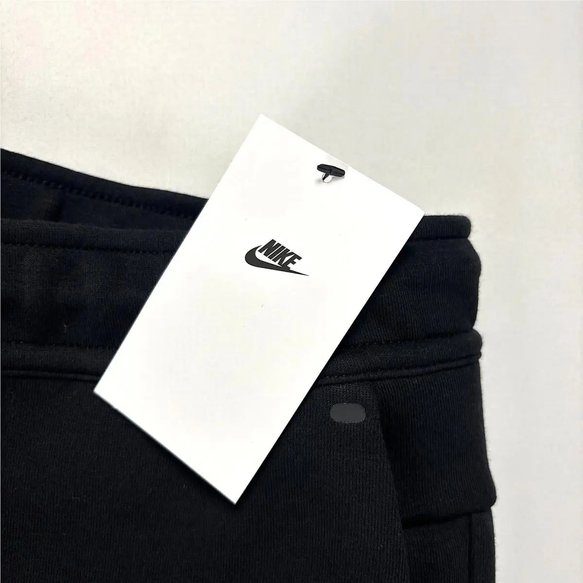 Nike clothing - Black (UPC: 198484446800) 2
