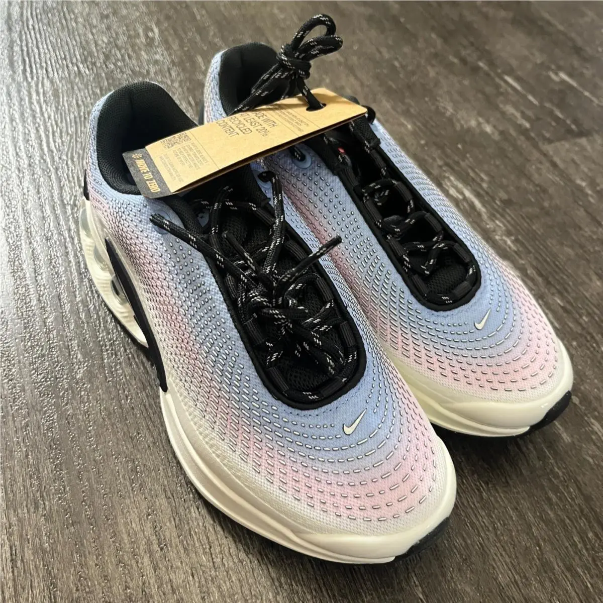 Nike Air Max DN Prm Women Pink Foam Off Noir Aluminum Running Shoes Size 7