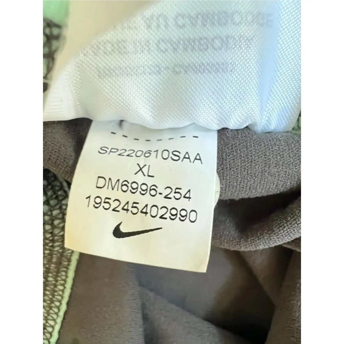 Nike clothing - DM6996-254 - DM6996-254 - Gray (UPC: 195245402990) 4