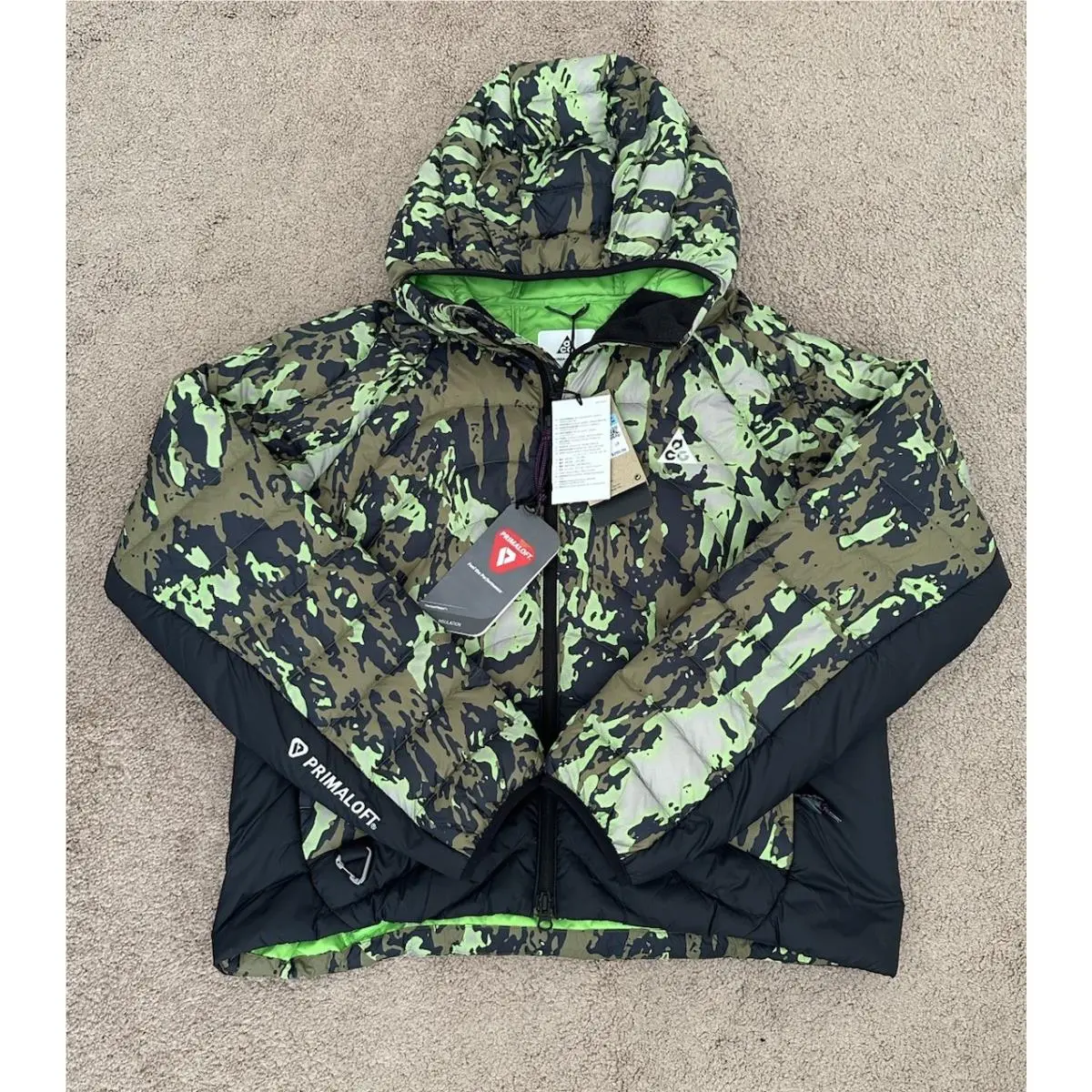 Acg Lava Flow Women`s Therma-fit Adv Jacket Mean Green Size M II0925-009 by Nike