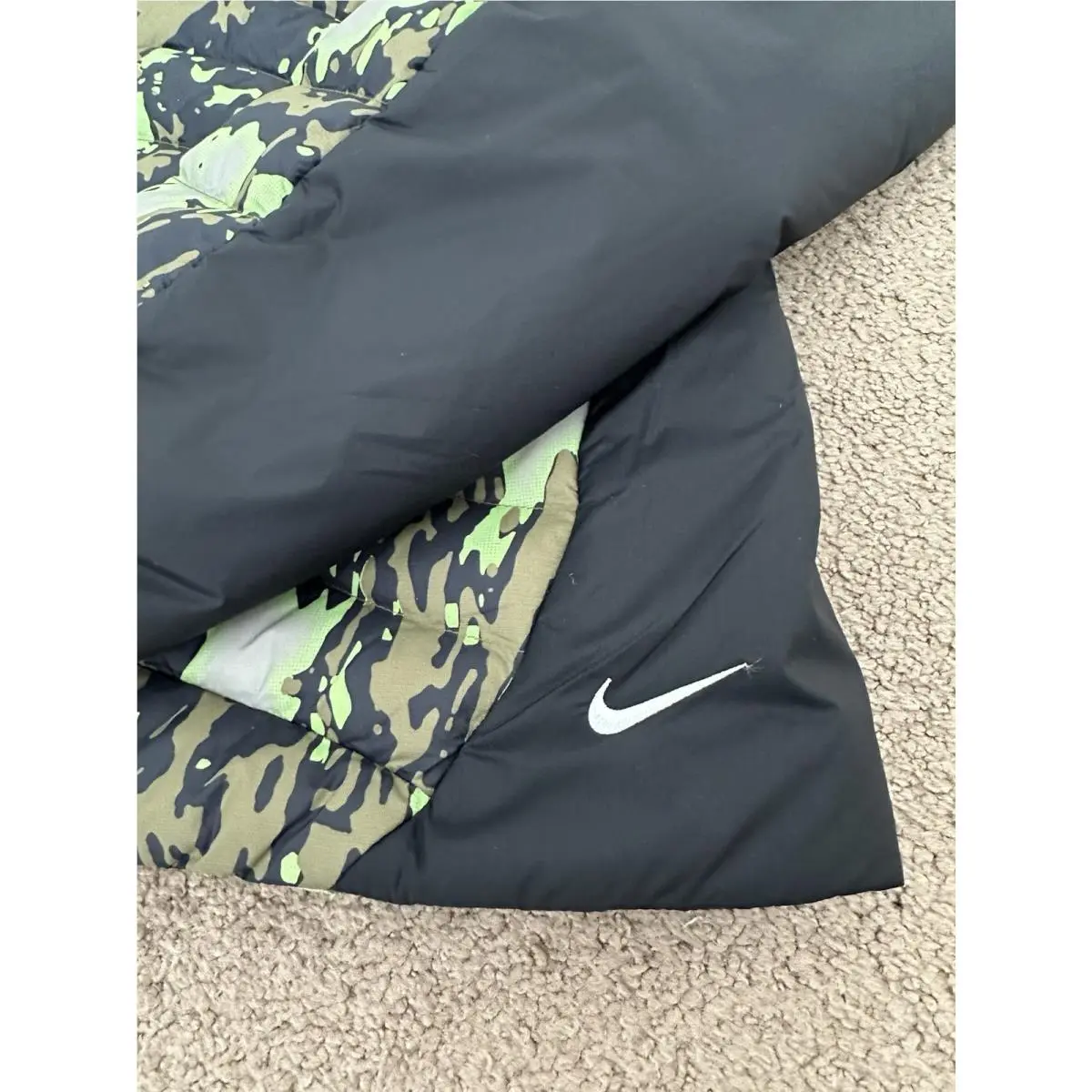 Nike clothing - II0925-009 - II0925-009 - Mean Green 7