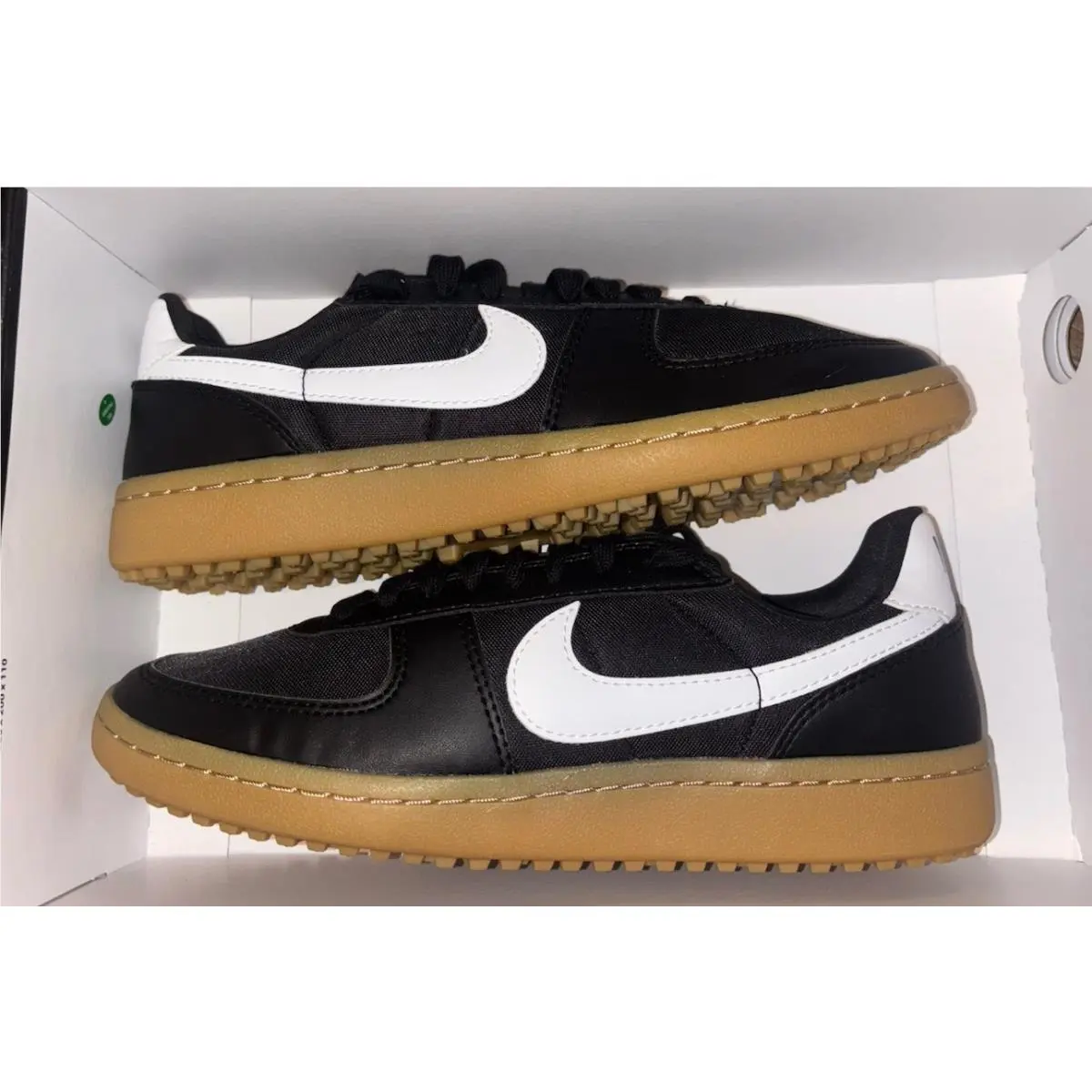 Field General Black W/white Gum Bottom SZ 8.5 Women by Nike