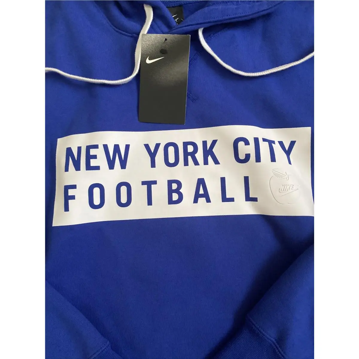 Nike clothing - Blue (UPC: 0192502811618) 1