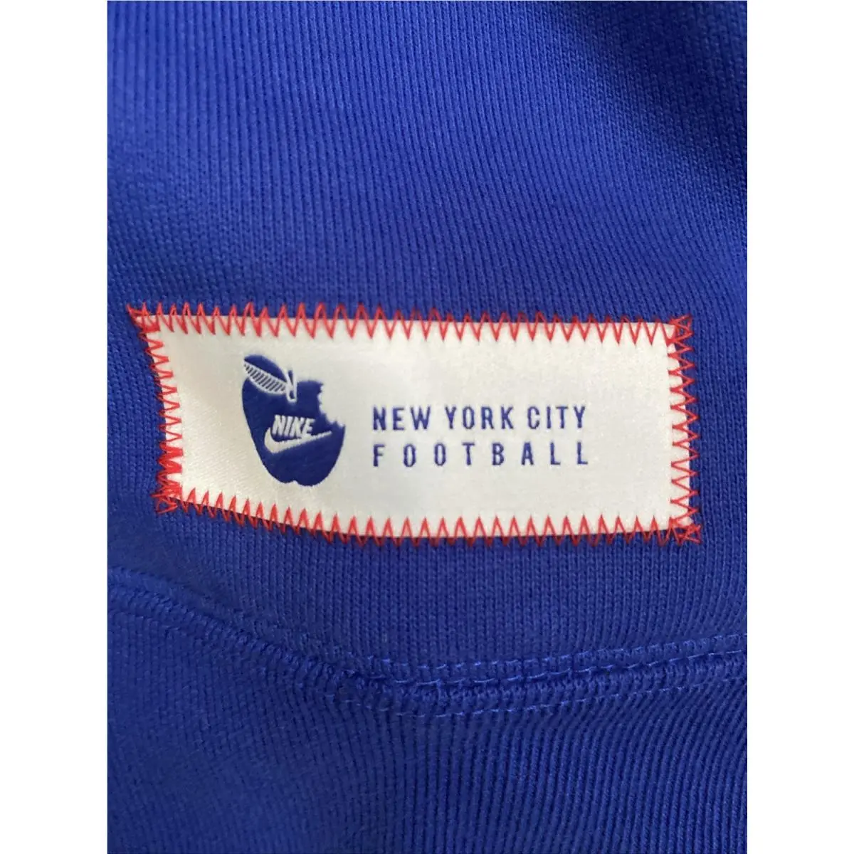 Nike clothing - Blue (UPC: 0192502811618) 3