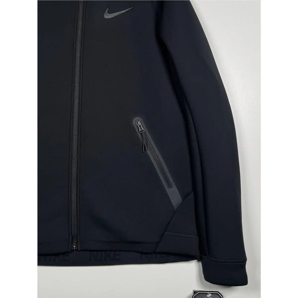Nike clothing - 688475 - 688475 - Black Green 2