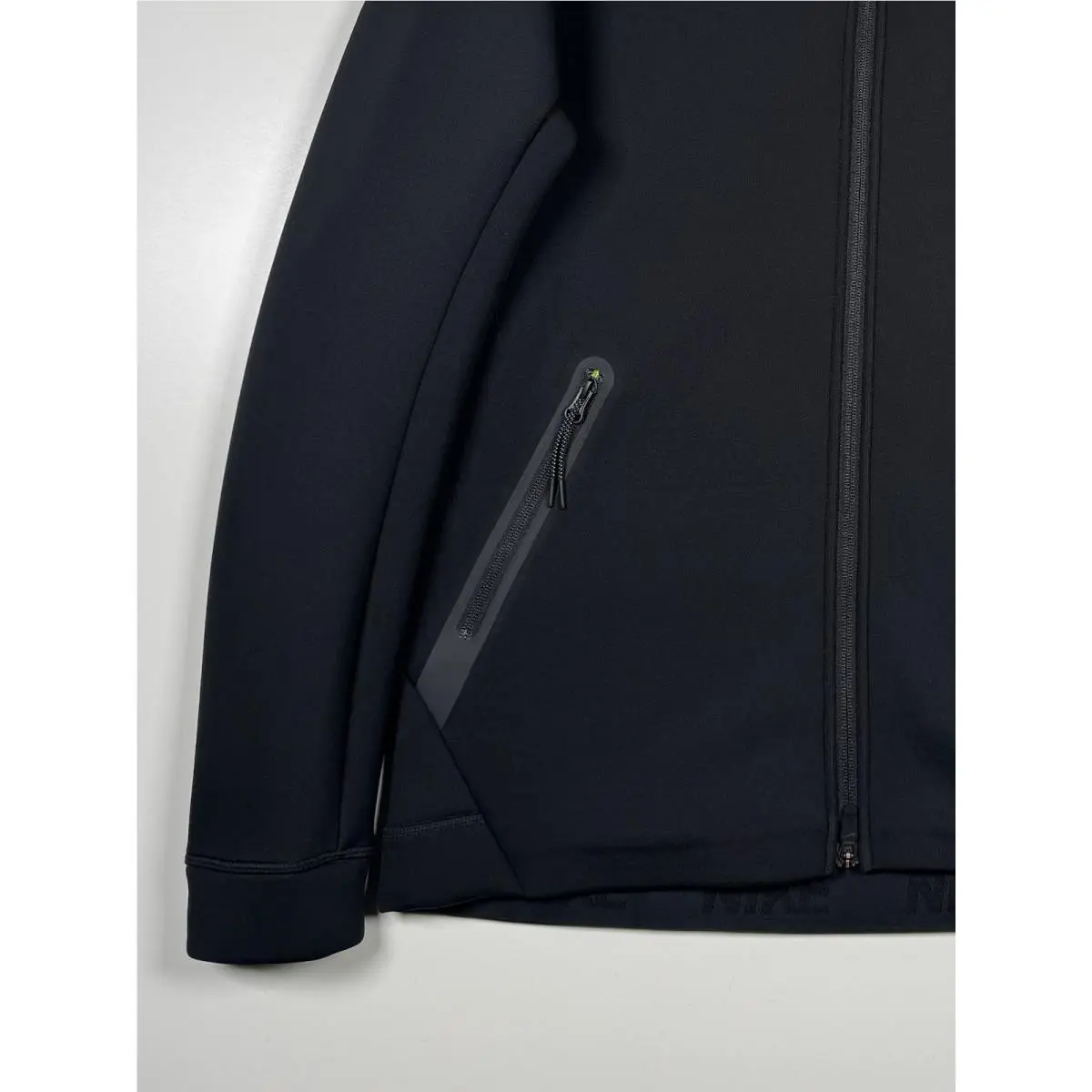 Nike clothing - 688475 - 688475 - Black Green 3