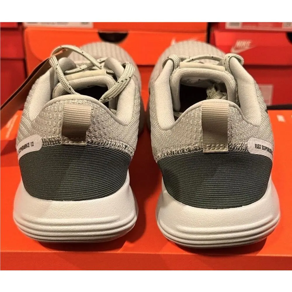 Nike shoes - Green 2