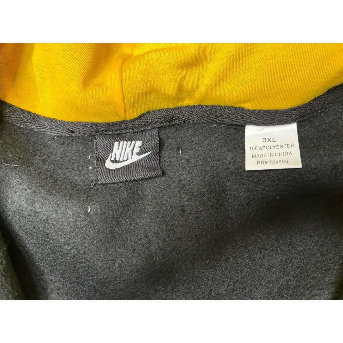 Nike clothing - Yellow 3