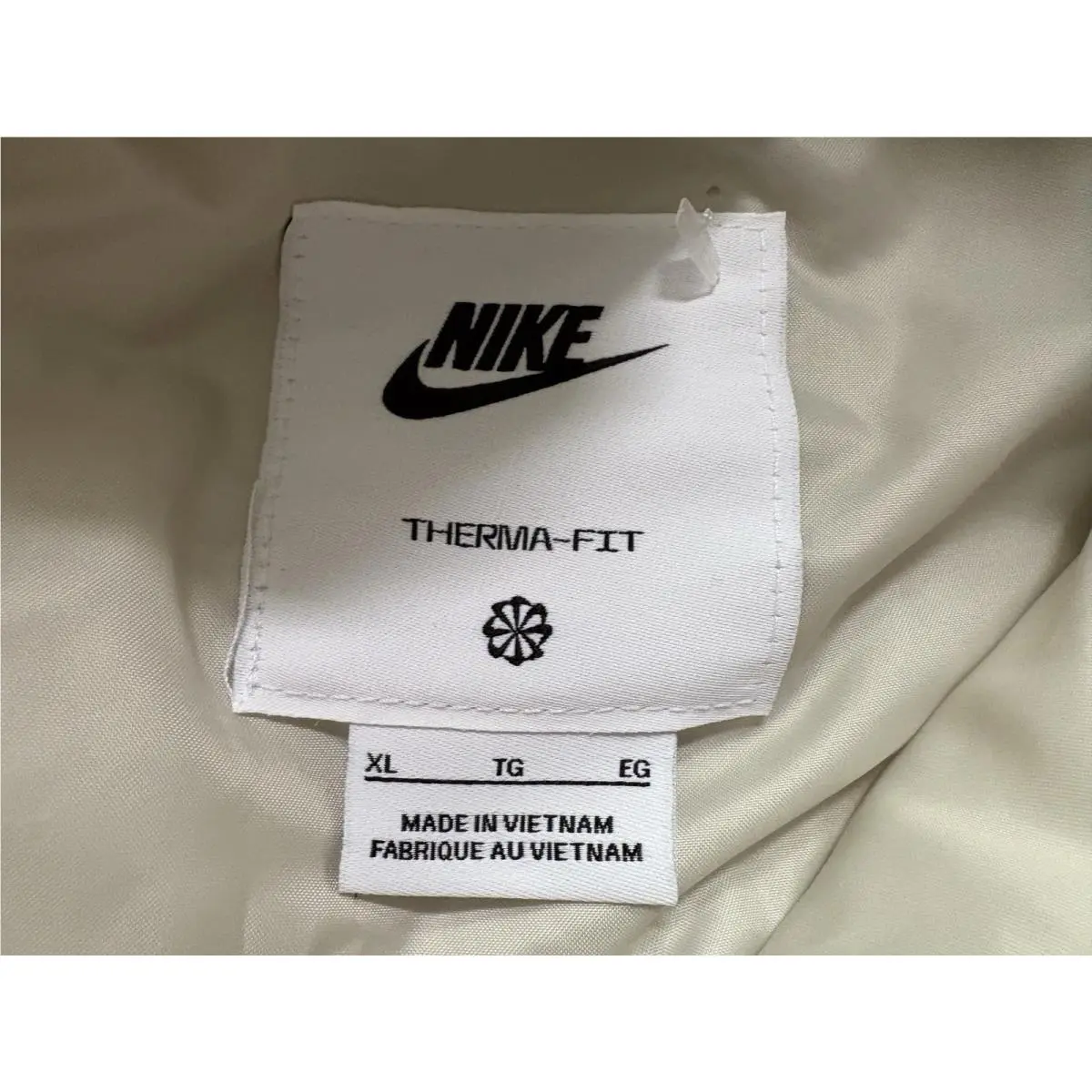 Nike clothing - Ivory (UPC: 0198482128302) 3