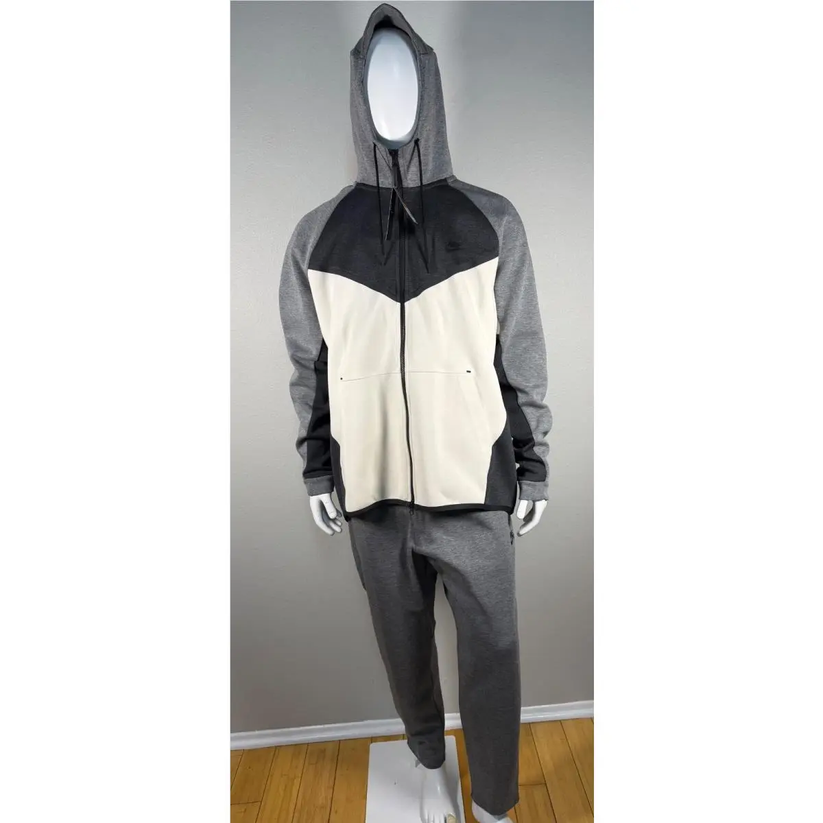 Nike clothing - Black 4