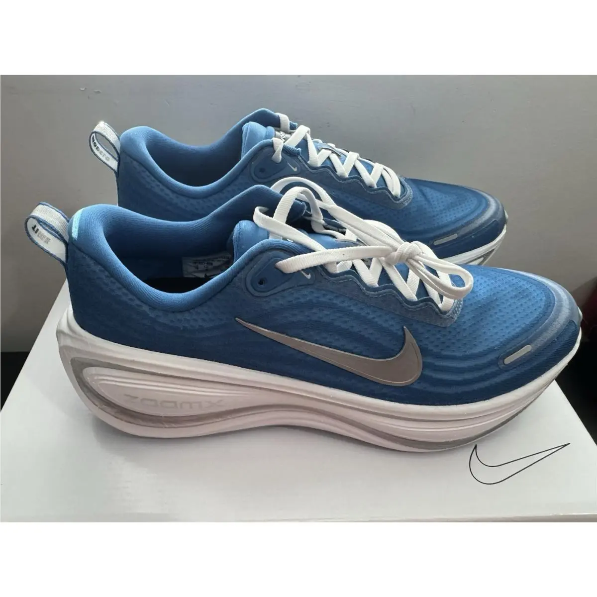 Nike shoes - Nike Vomero Plus - Vomero Plus - IQ1021-900 - White 0
