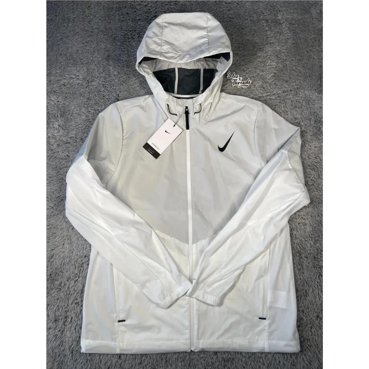Aeroswift Storm-fit Aerogami Running Jacket Size Large Men White FZ9039-121 by Nike