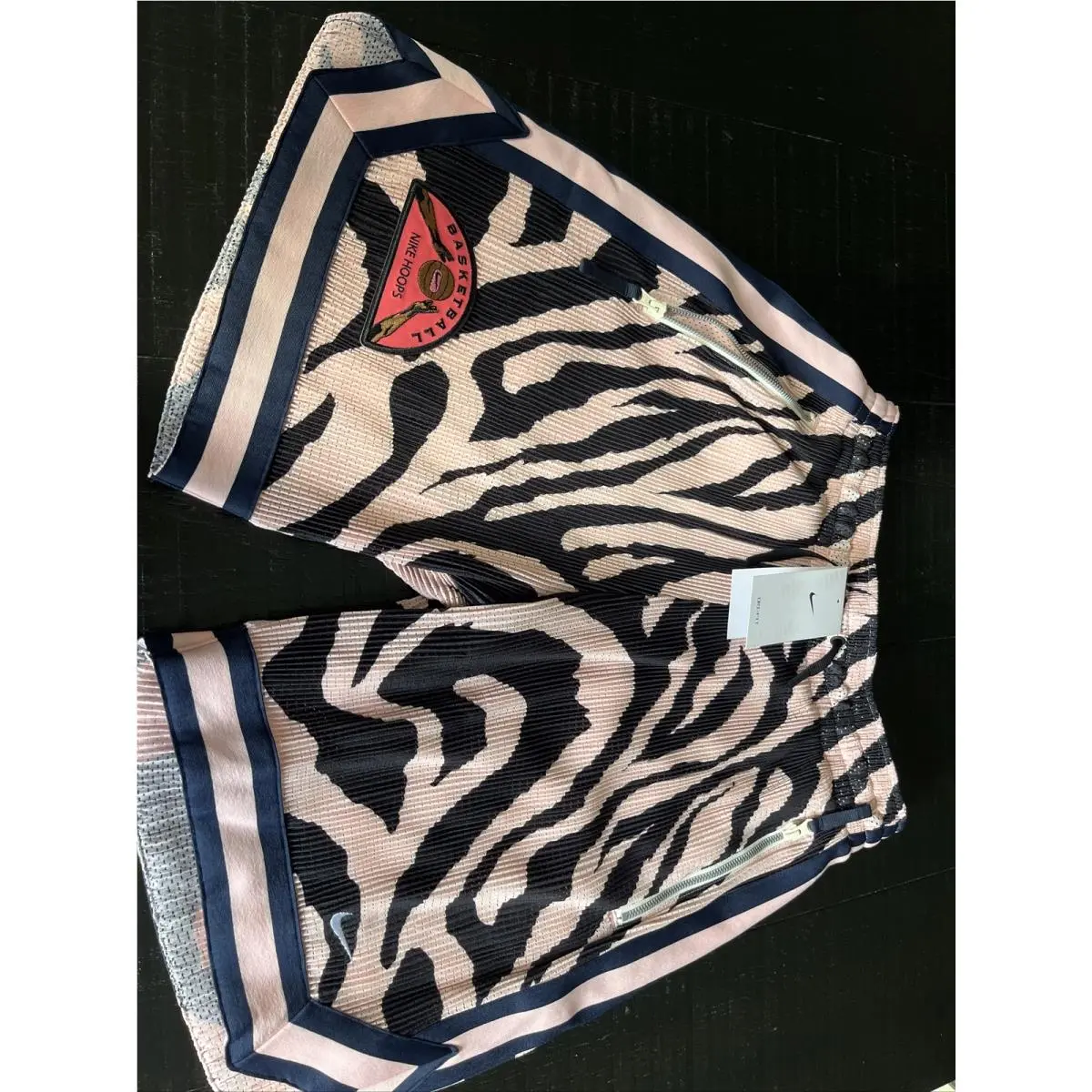 Nike clothing - Pink (UPC: 0196604858793) 0