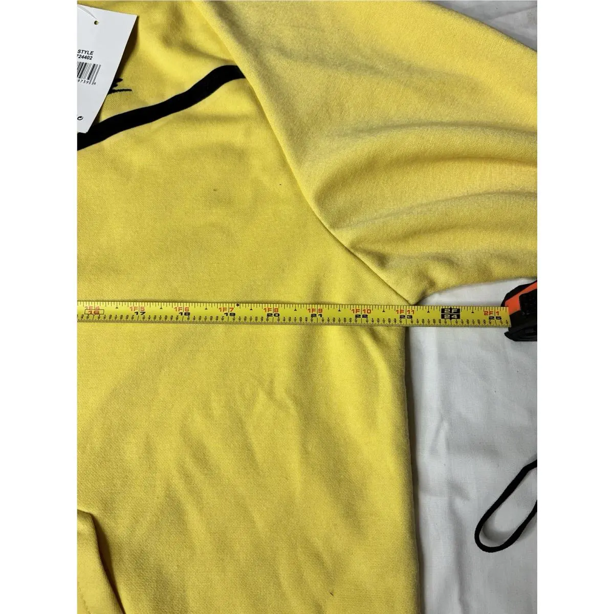 Nike clothing - Yellow 9