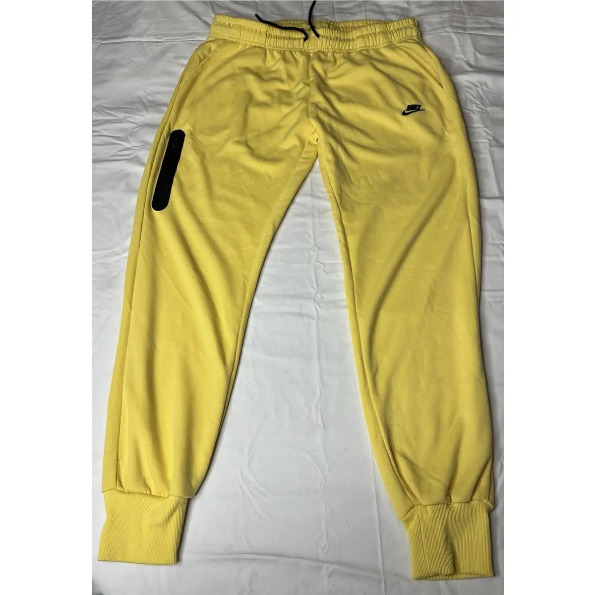 Nike clothing - Yellow 10