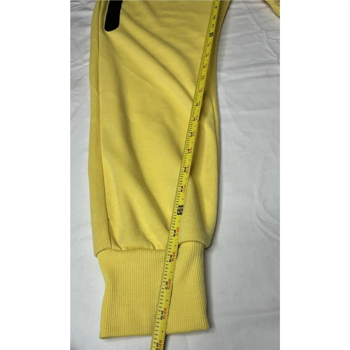 Nike clothing - Yellow 15