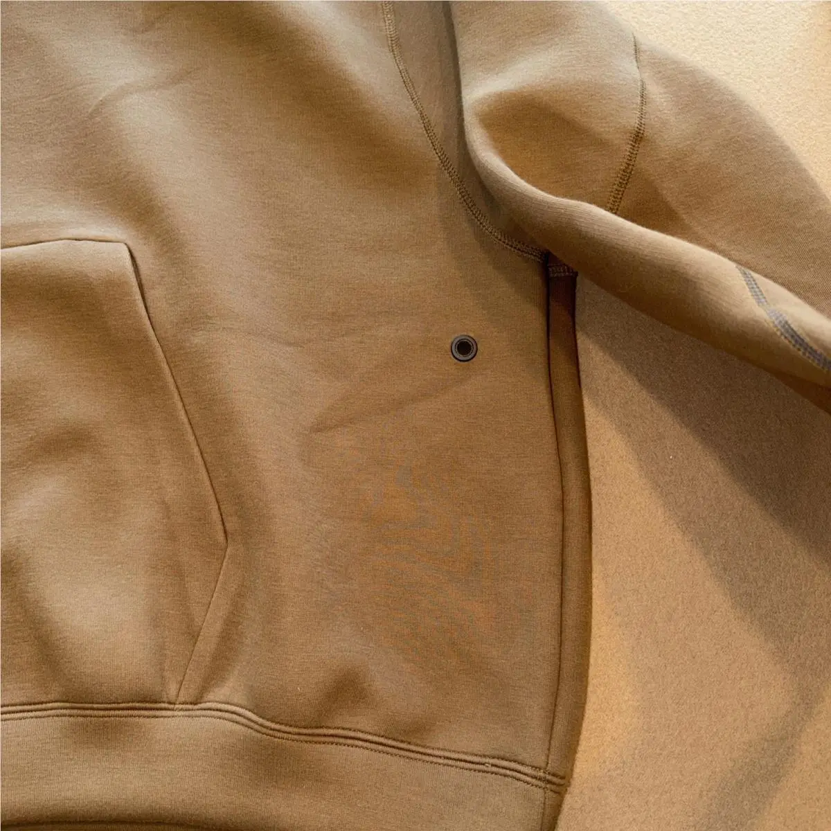 Nike clothing - Brown 2