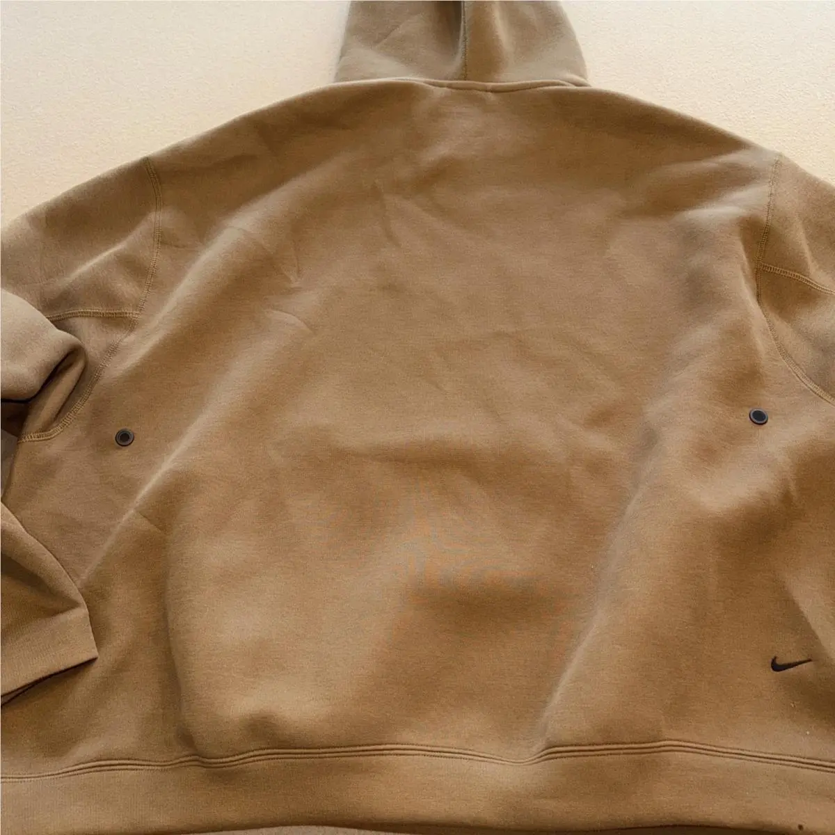 Nike clothing - Brown 4