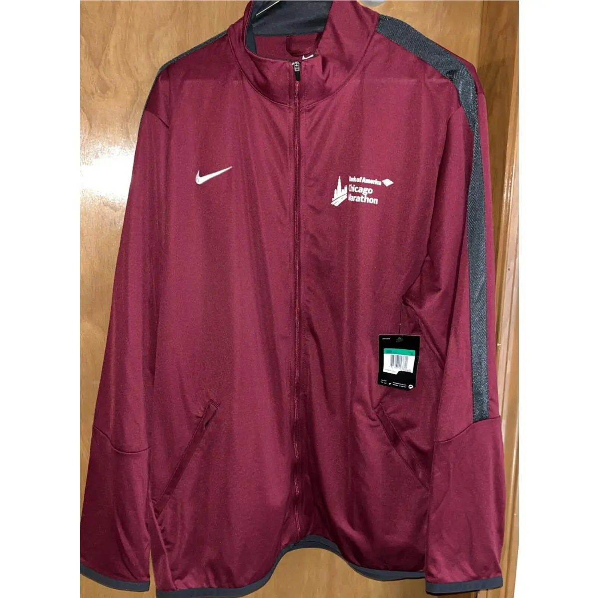 Nike clothing - Maroon 0