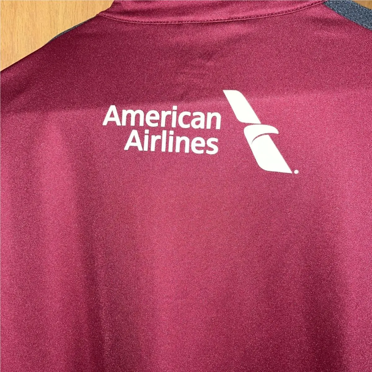 Nike clothing - Maroon 4