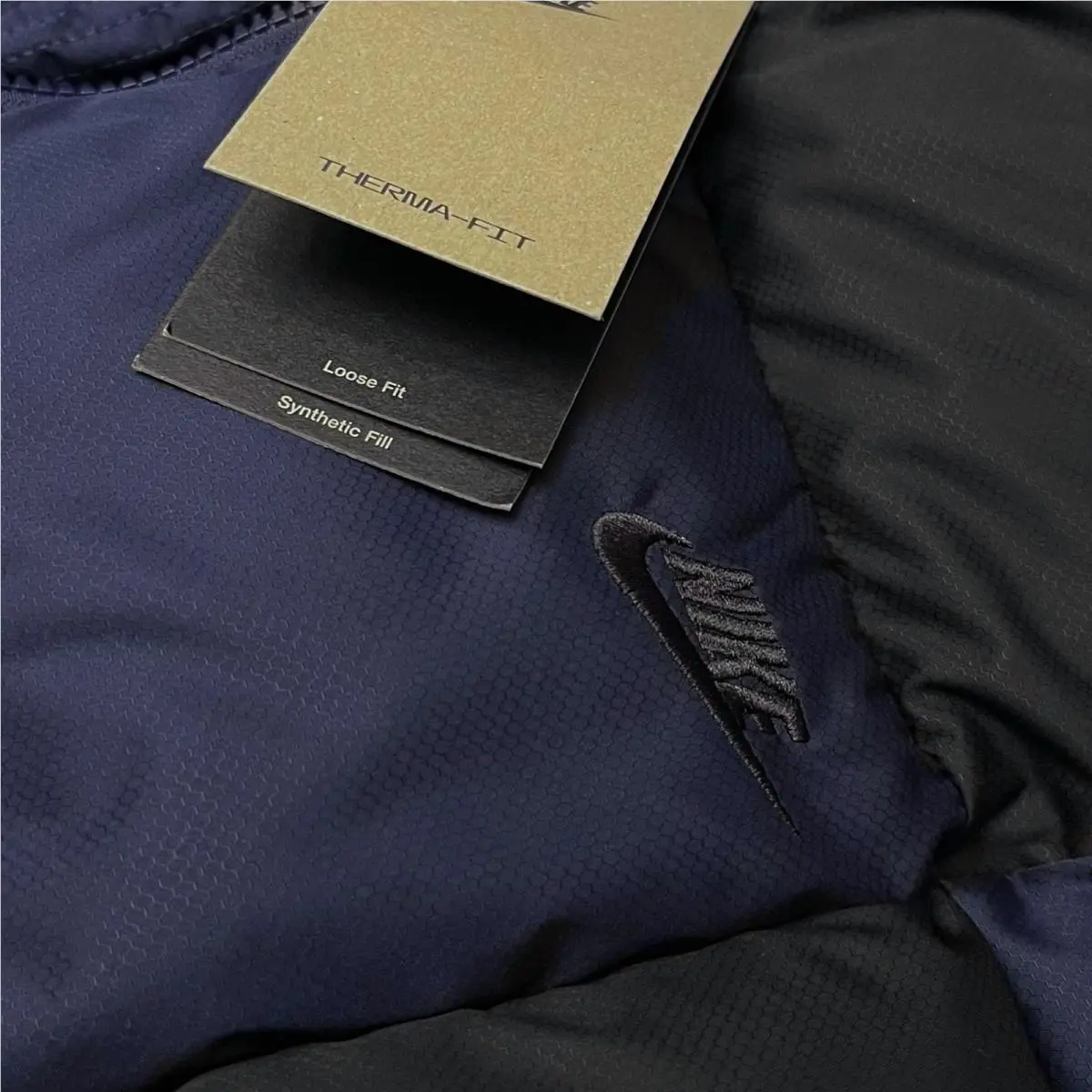 Nike clothing - Blue (UPC: 197596238907) 1