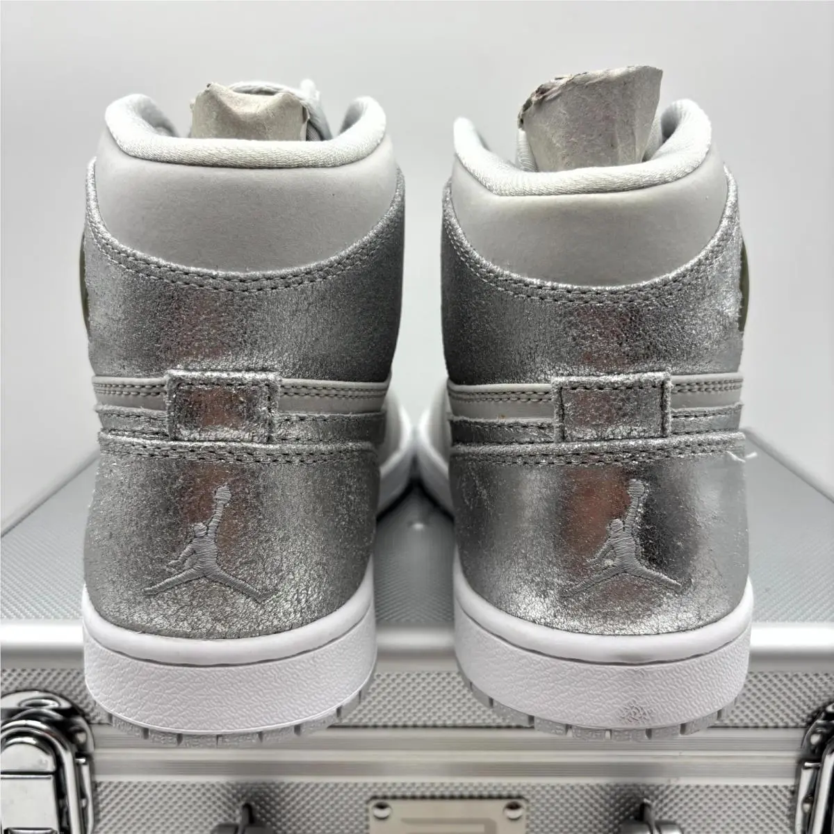 Nike shoes - Nike Air Jordan 1 Retro 396009-001 - 396009-001 - Neutral Gray/Metallic Silver (UPC: 091205181762) 2