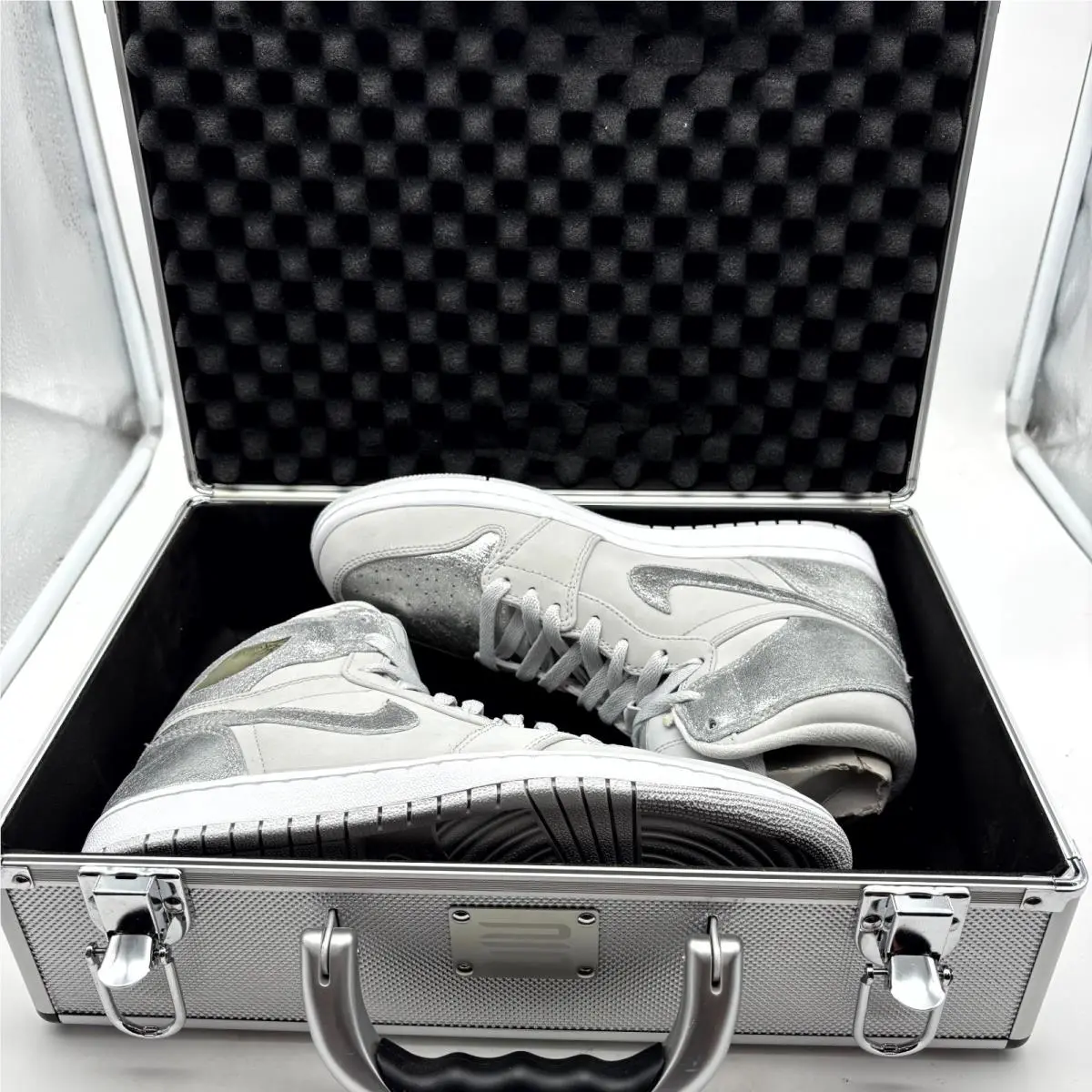Nike shoes - Nike Air Jordan 1 Retro 396009-001 - 396009-001 - Neutral Gray/Metallic Silver (UPC: 091205181762) 7