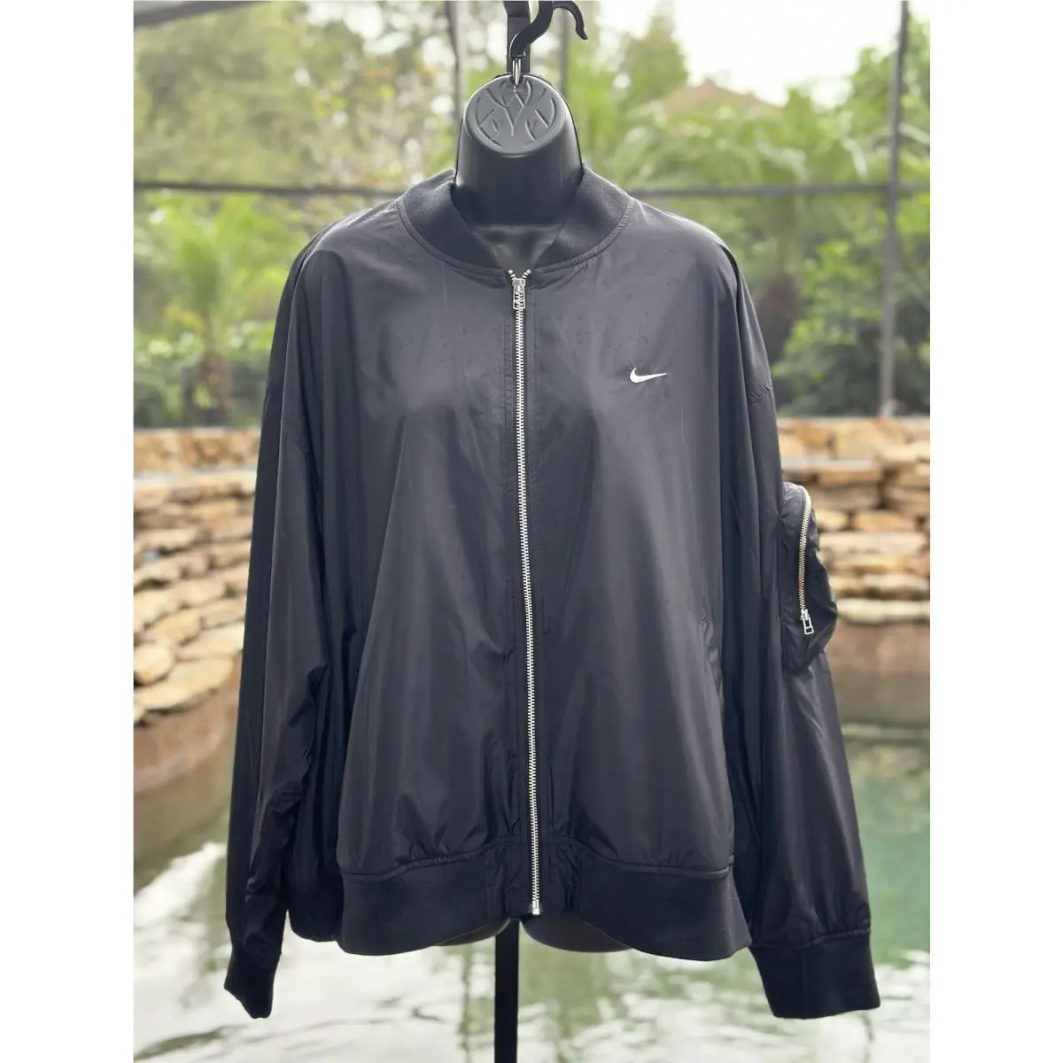 Sportswear Essential Oversized Bomber FN2841-010 Black Women 3X by Nike