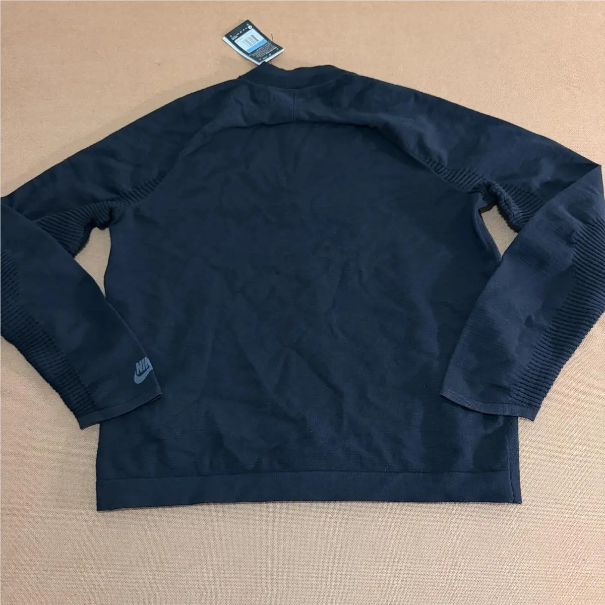 Nike clothing - Nike 832178-010 - Black 10